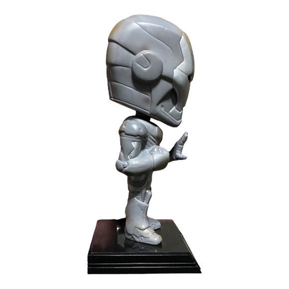 Funko Iron Man Wacky Wobbler Mark 2 Battle Damage Costco Exclusive Vinyl Firgure - Picture 5 of 6